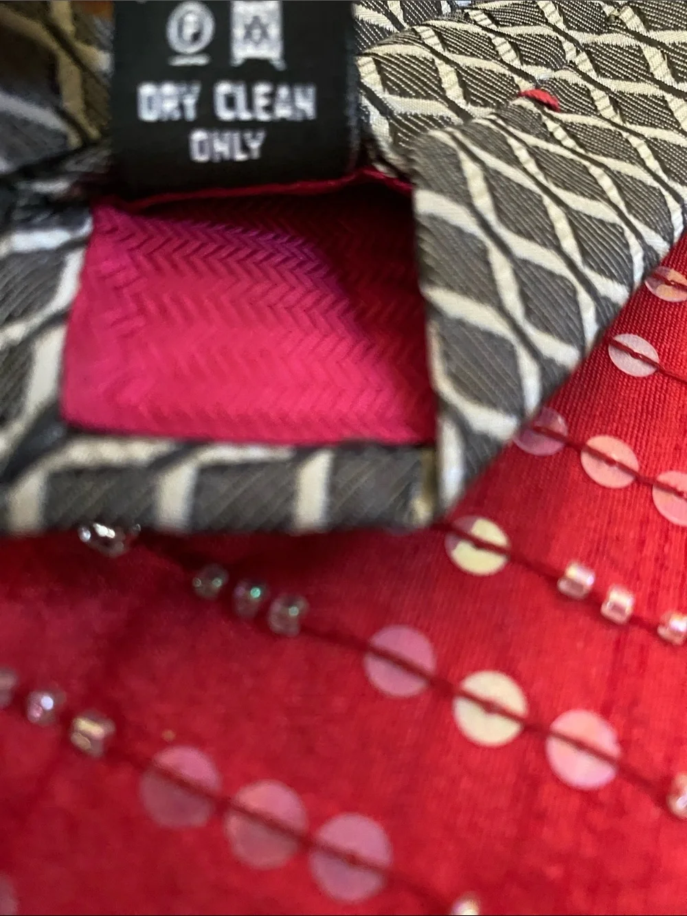 Escada 💯 Silk Made in Italy 🇮🇹 Textured Subtle Shimmer Luxury Rare Tie NWOT